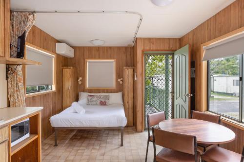 รีเฟลกชันส์ ฮอลิเดย์ พาร์คส์ เอเดน (Reflections Holiday Parks Eden) in อีเดน