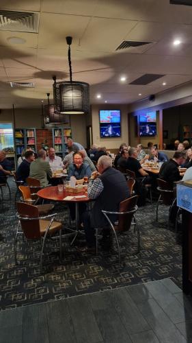 Étterem, 40 négyzetméteres, 1 hálószobás Apartman 1 fürdőszobával Sale területén (Stay at the historic Star Hotel) in Gippsland Régió
