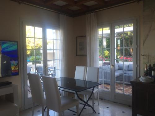 Facilities, Villa Manu B&B Chambre D'hote near Le Polynesia Beach