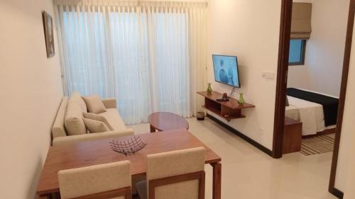One-Bedroom Apartment with Balcony image 2