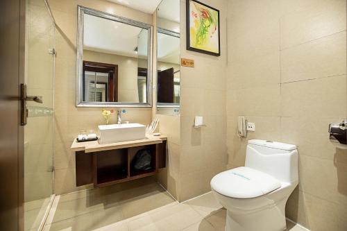 Nanbian Fengchegel International Hotel in Guancheng