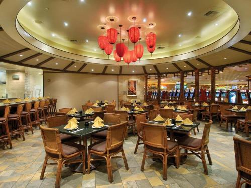 Gold Coast Hotel and Casino, Лас-Вегас (фото 6)