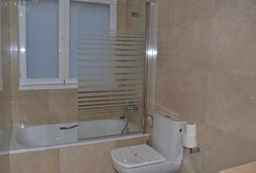 Hotel Jarama - image 11