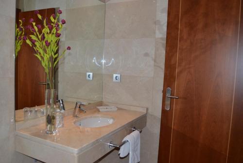 Hotel Jarama - image 8
