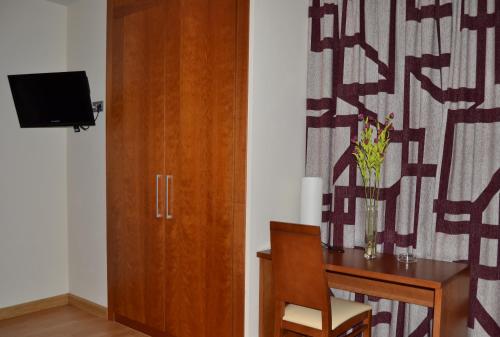 Hotel Jarama - image 2