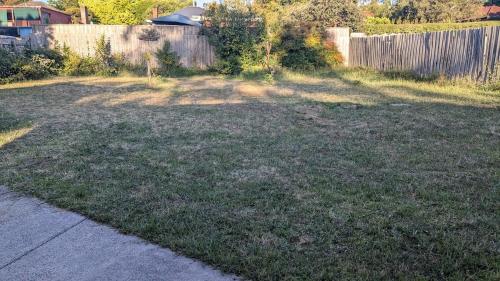 Tranquil Retreat -short walk to Train Station in Croydon