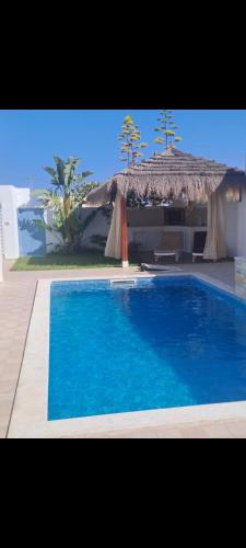 Villa sweet Djerba A 5km de la plage et de centre Midoun – khách sạn tại Djerba