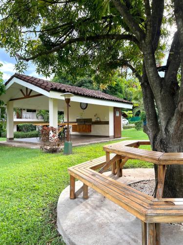 Calm & Palms Second Floor Studio in Isla Zahino