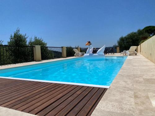 Villa avec piscine chauffée Nice collines