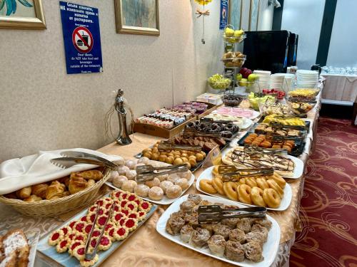 Central Hotel Sofia - image 4