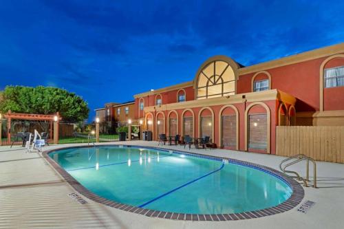 Best Western Northwest Corpus Christi Inn & Suites