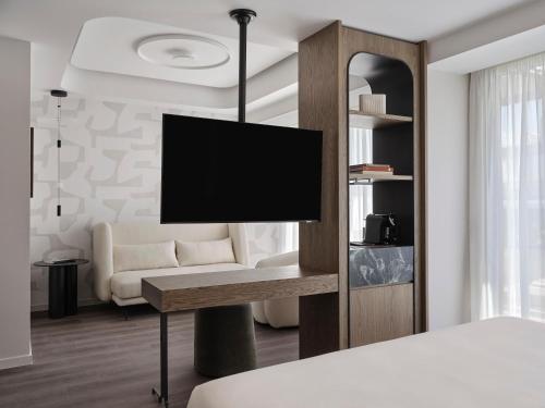 Electra Hotel Athens - image 12