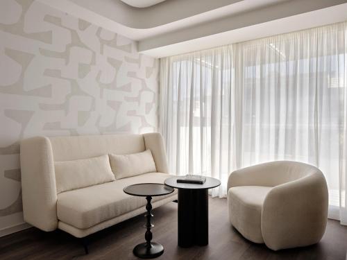 Electra Hotel Athens - image 6