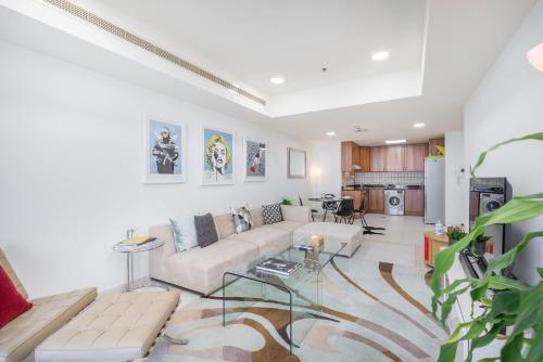 Free housekeeping visits during your stay - StayShort - Relaxing Sea View 2BR in Dubai Marina with Palm Jumeirah Views & Beach Access, Dubaj (fotografie 8)