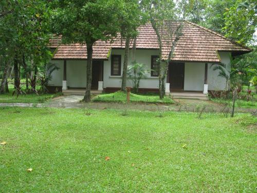 Cottage Double or Twin Room image 8