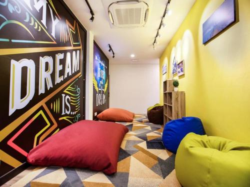 SPOT ON 90394 Jom Hotel