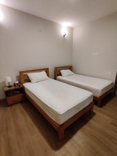 Pine Edge by T2R - Luxury Duplex Apartment Private Parking & Stunning Views in Khaira Gali near to Nathia Gali & Muree - image 14