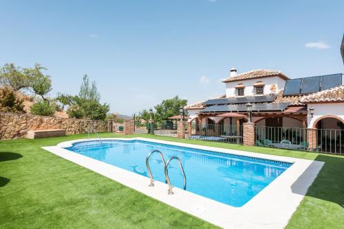 Mansión Piedras Blancas gîte à louer Colmenar