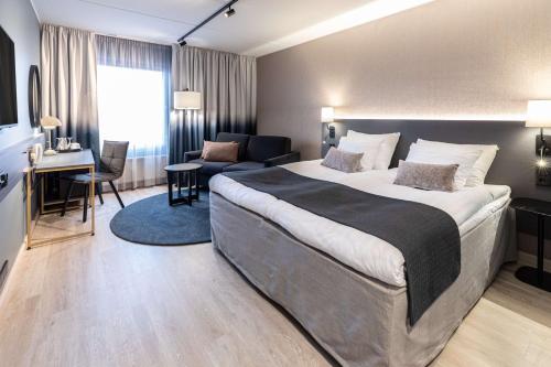 1 double bed, 1 sofa bed