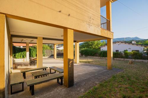 Létesítmények, Caserna 13 - Moderna Casa de Pueblo en Maçanet (Caserna 13 - Moderna Casa de Pueblo en Macanet) in Massanet de Cabrenys