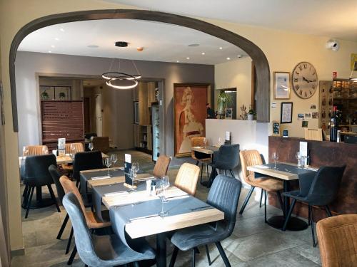 餐廳, Hotel des Postes in 烏法利茲