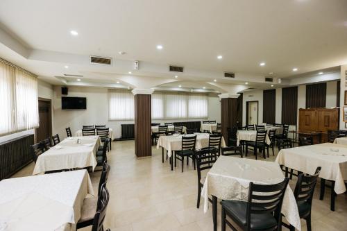 Rooms Gat in กัต