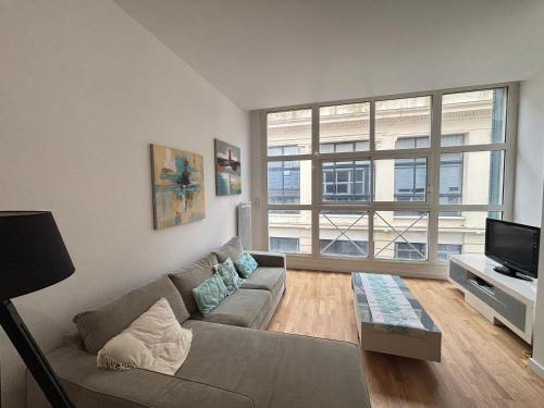 Grand appartement T2 proche plage avec wifi ascenseur et cuisine équipée - FR-1-197-135 - image 3