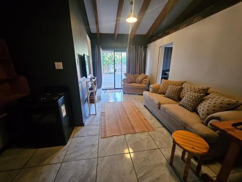 設施, MB's Self Catering Guesthouse in 皮勒斯