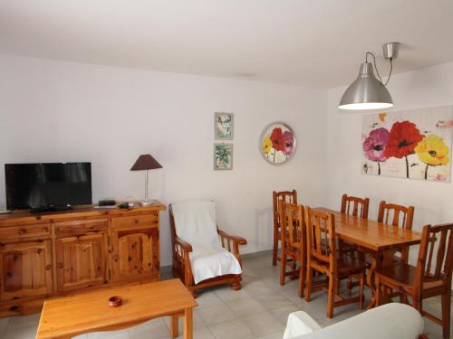 Casa cerca del mar con piscina, acepta mascotas, playa para perros, wifi y aire opcional - ES-184-5 in Riumar