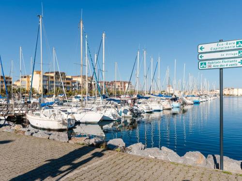 Apartment room in Appartement Gruissan - Parking Privé Animaux Acceptés - FR-1-409A-16