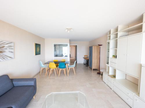 Apartment image 10