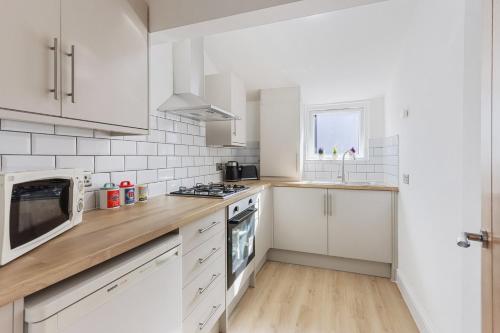 LUX 1 Bed Flat next to Station in Tooting, Londyn (zdjęcie 10)