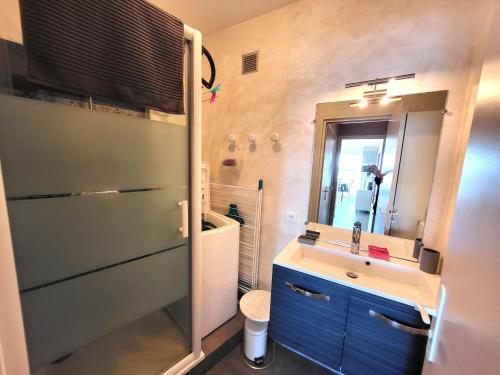 Apartment image 9