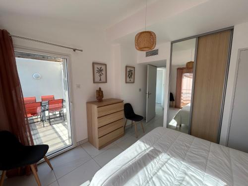 Appartement moderne 40m² climatisation parking proche plage - FR-1-837-24 - image 3