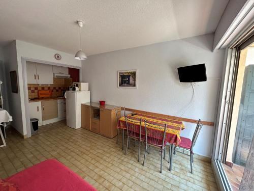 Appartement 4 pers en bord de mer avec parking - FR-1-837-26 - image 2