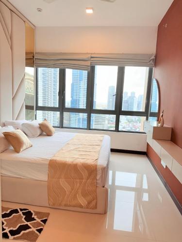 Chevalra Luxury TRI-ZEN Apartment in Central Colombo - Galle-Face & Lotus Tower View - image 2