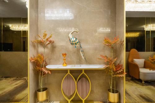 Sophisticated Luxury 2 Bedroom Apartment in Mayfair H5 - image 3