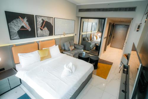 Stylish Studio, MAG 318, Dubai