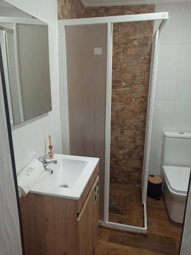 Kamar Mandi, AL-Andalus in Elvas