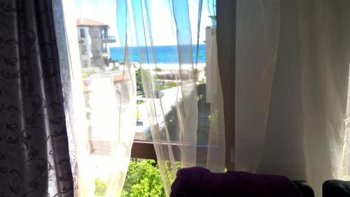 Oasis Beach Club, Lozenets KRAS 2 bed in لوزينيتس