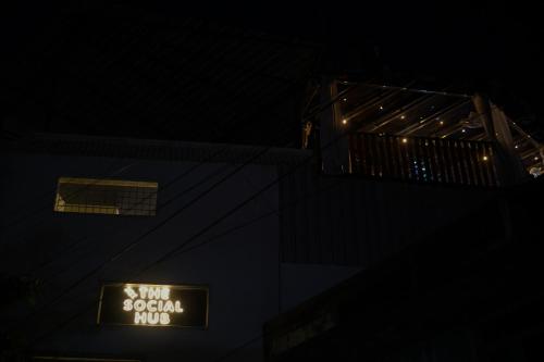 Sisäänkäynti, Thesocialhub in Chennai