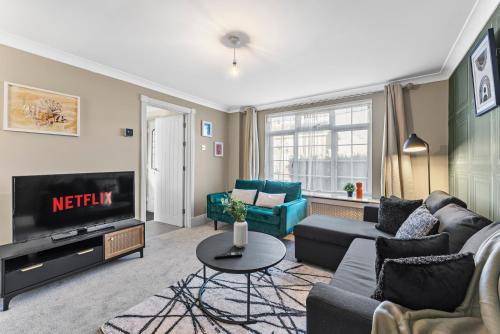 Stylish 4 bed in Bracknell with Games Room gîte à louer Easthampstead