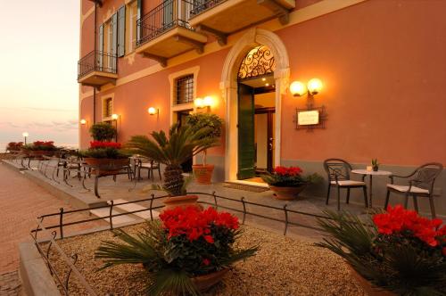 Hotel Residence Baiadelsole 4