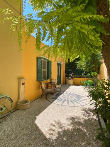 Vedere, Maison Masse - Historic Residence with Private Courtyard in Rhodes