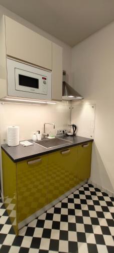 Chessboard apartment in old town Riga, Coffee included, Ryga (zdjęcie 6)