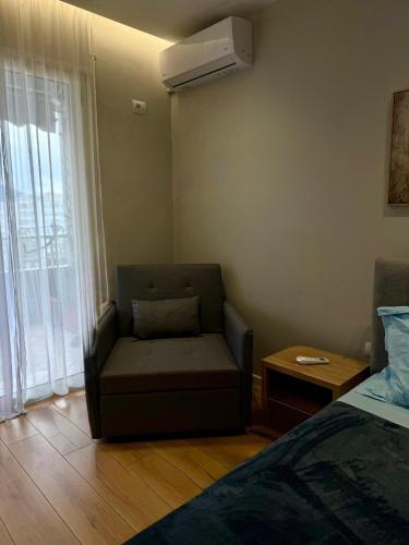 One-Bedroom Apartment image 5