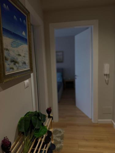 One-Bedroom Apartment image 2