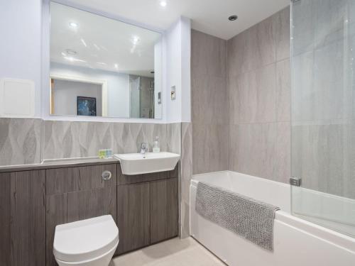 Pass the Keys Modern 2bed Apartment Edinburgh - image 9