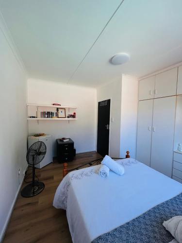 Mario & Luiza's Place - Cozy Stay with Pool & Braai, Worcester (fotografie 3)