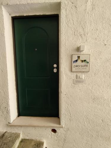 Ziro Suite Luxury House 3